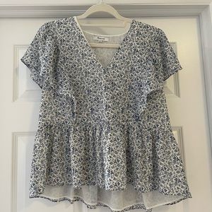*Like new* Madewell peplum top with mini cream and blue flower design